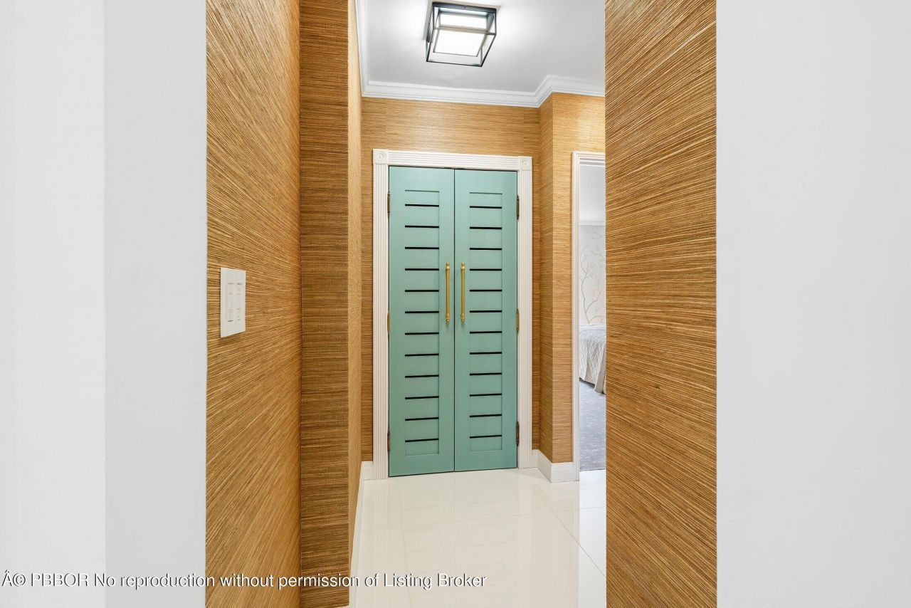 44 Cocoanut Row, Unit 526B, Palm Beach, FL 33480 Photo