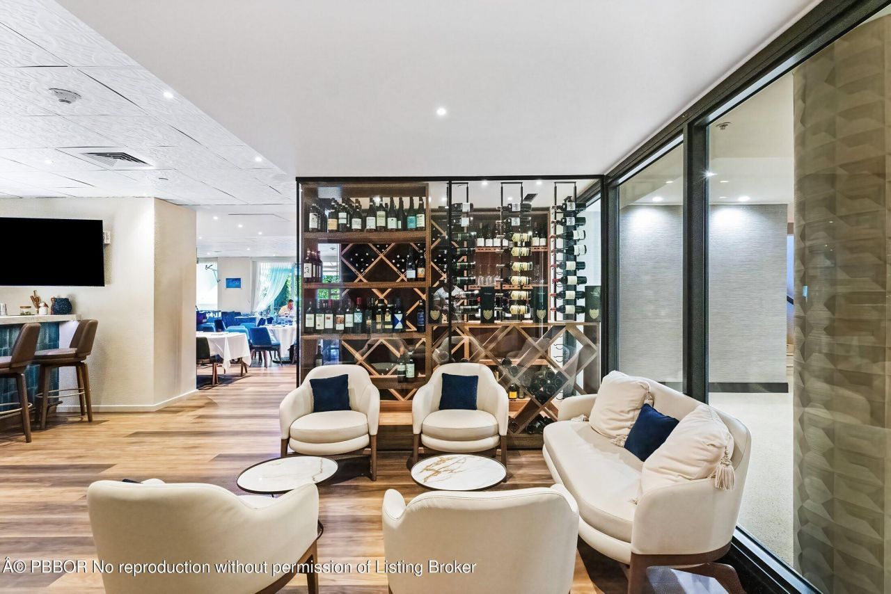 44 Cocoanut Row, Unit 526B, Palm Beach, FL 33480 Photo