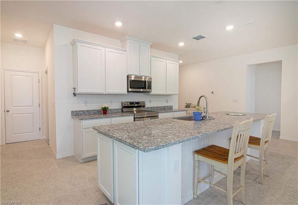 175 Herndon Ave, Lehigh Acres, FL 33974 Photo