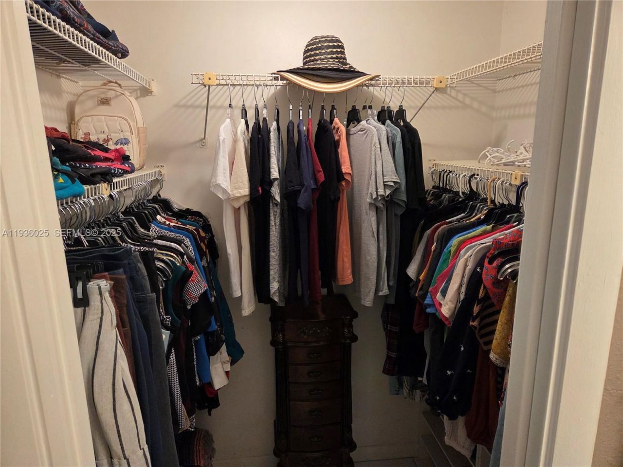 423 Lakeview Dr, Unit 101, Weston, FL 33326 Photo