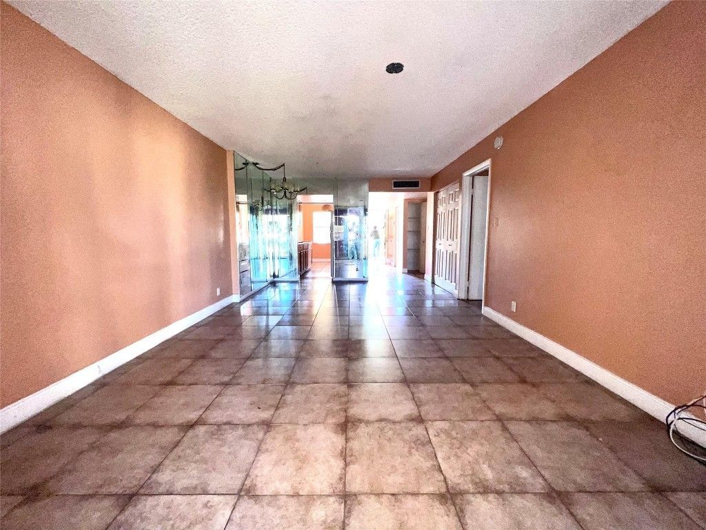 3321 NW 47th Terrace, Unit 232, Lauderdale Lakes, FL 33319 Photo