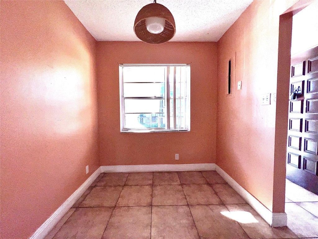 3321 NW 47th Terrace, Unit 232, Lauderdale Lakes, FL 33319 Photo