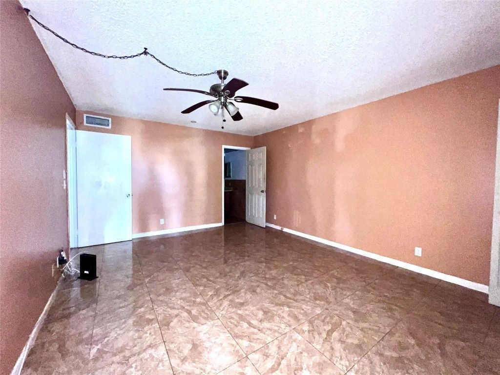 3321 NW 47th Terrace, Unit 232, Lauderdale Lakes, FL 33319 Photo