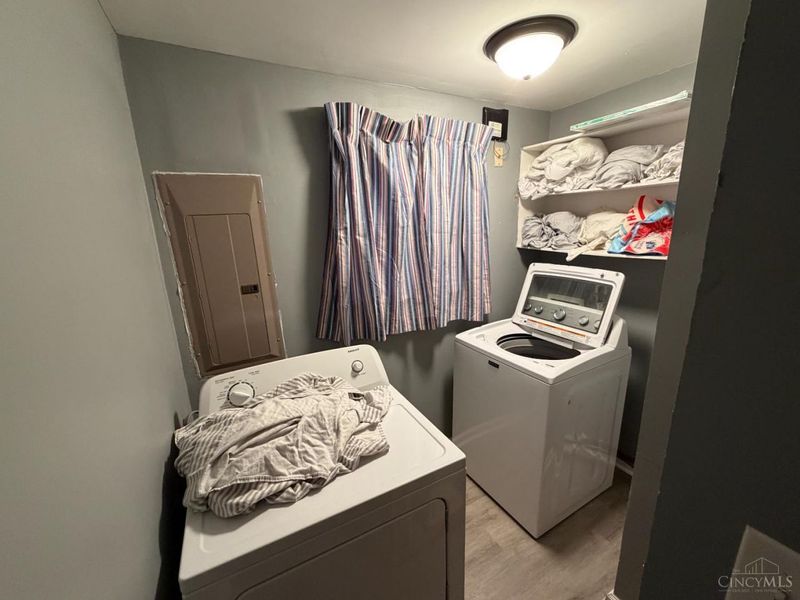 1653 Chippewa Drive, New Miami, OH 45013 Photo 7