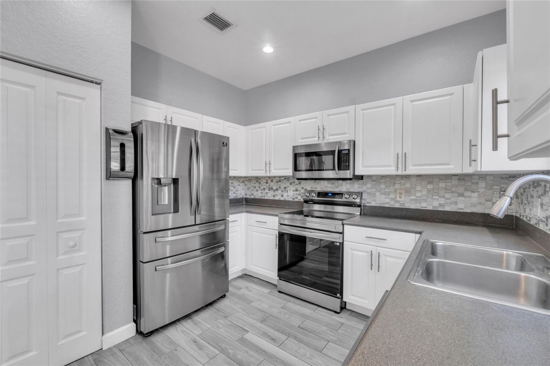 5045 Northern Lights Drive, Greenacres, FL 33463 Photo