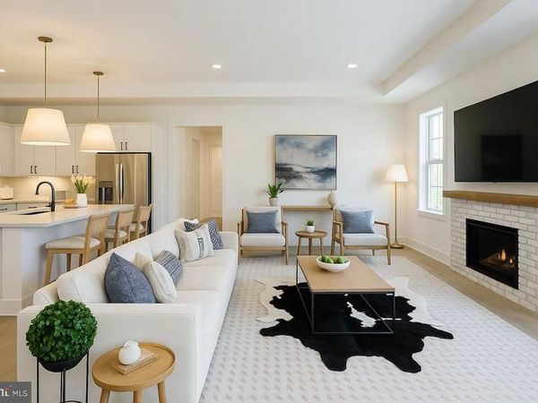 1 MOUNT DR, PLAINSBORO, NJ 08536