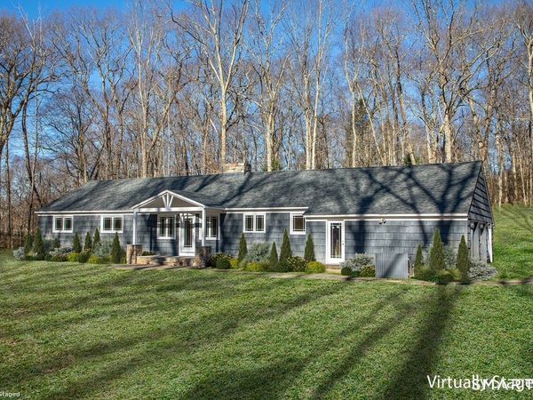 102 Wykeham, Washington, CT 06793