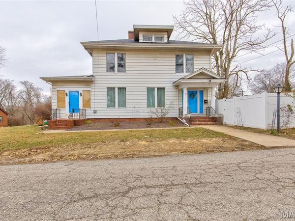 2701 Watalee Street, Alton, IL 62002