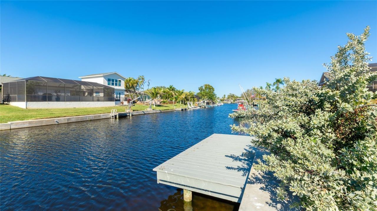 5004 Coral Lake Drive, Bradenton, FL 34210 Photo