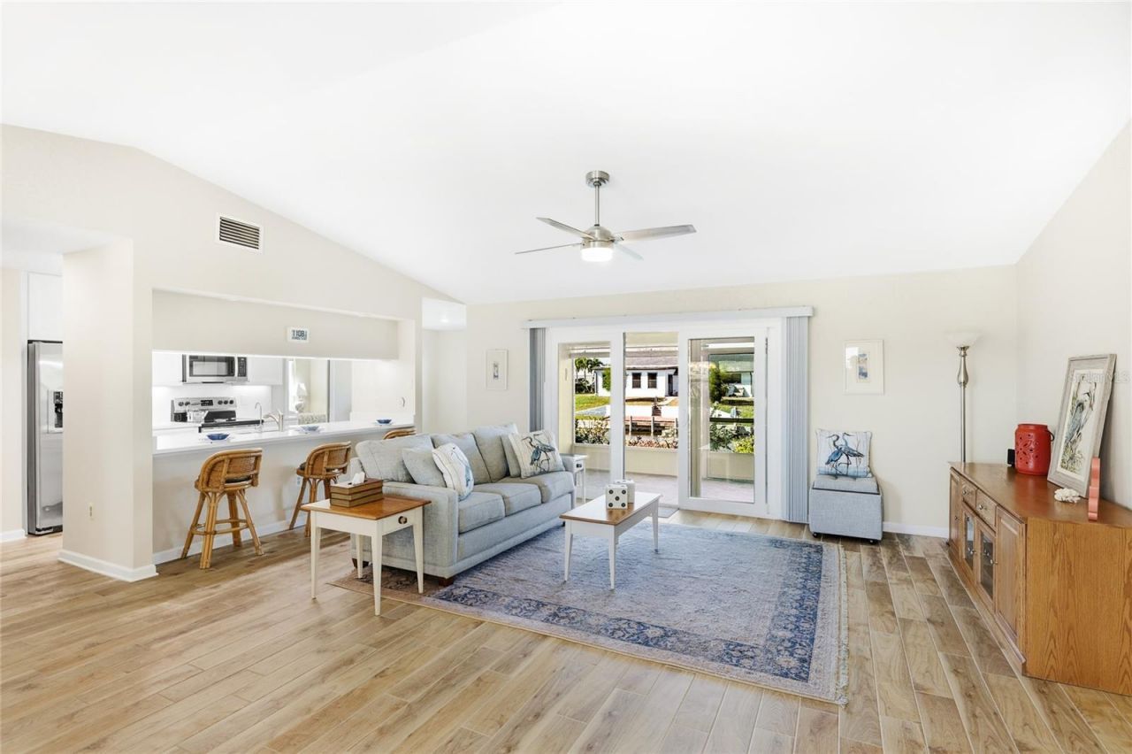 5004 Coral Lake Drive, Bradenton, FL 34210 Photo