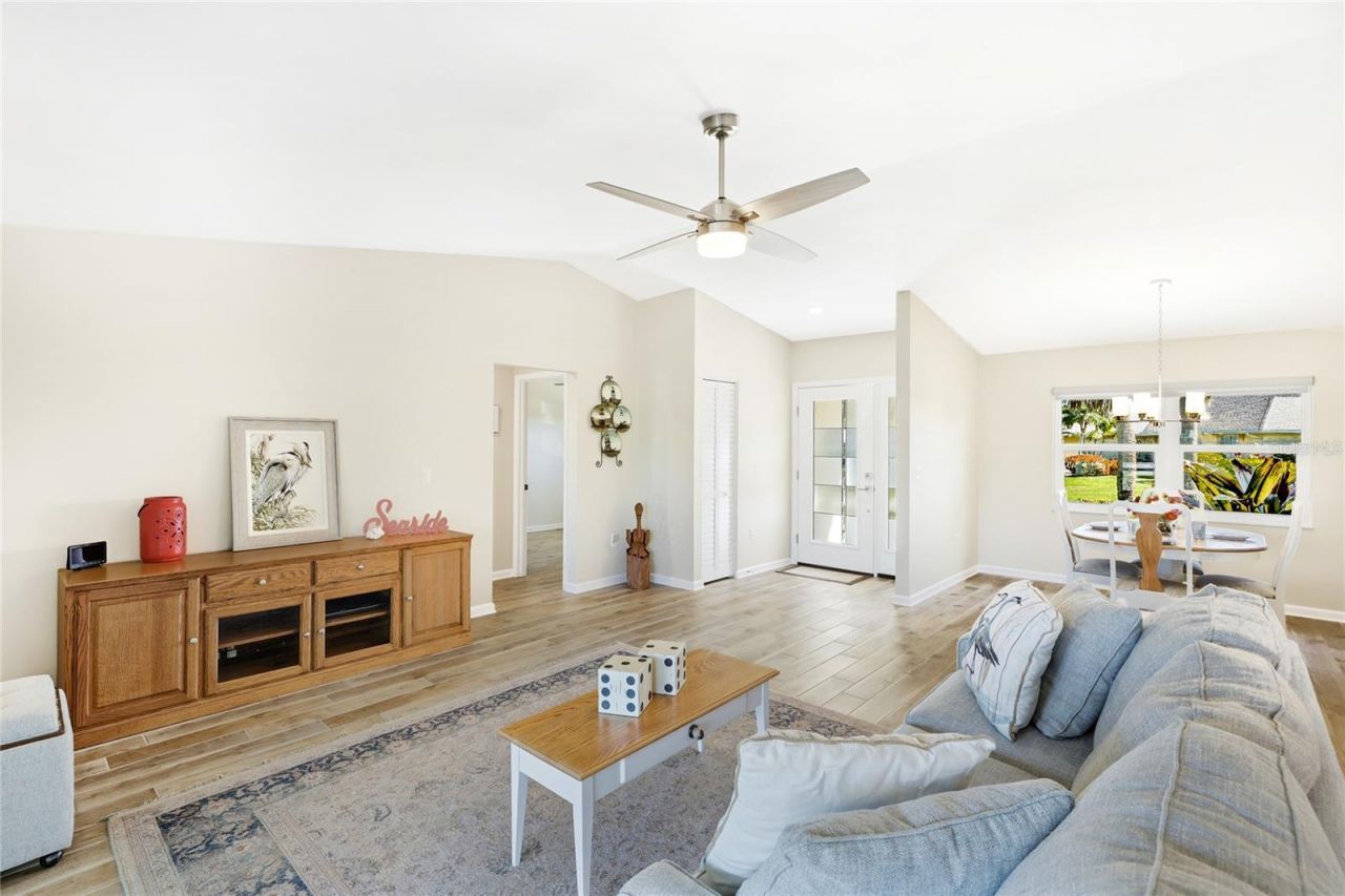 5004 Coral Lake Drive, Bradenton, FL 34210 Photo