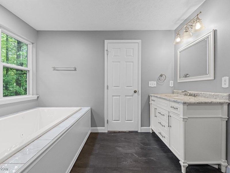 13109 Edison Street NE, Alliance, OH 44601 Photo 18