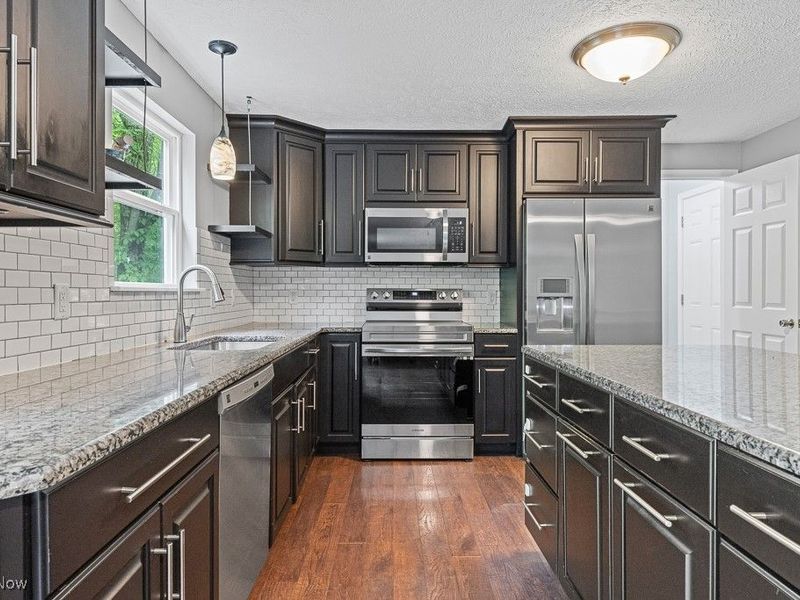 13109 Edison Street NE, Alliance, OH 44601 Photo 6