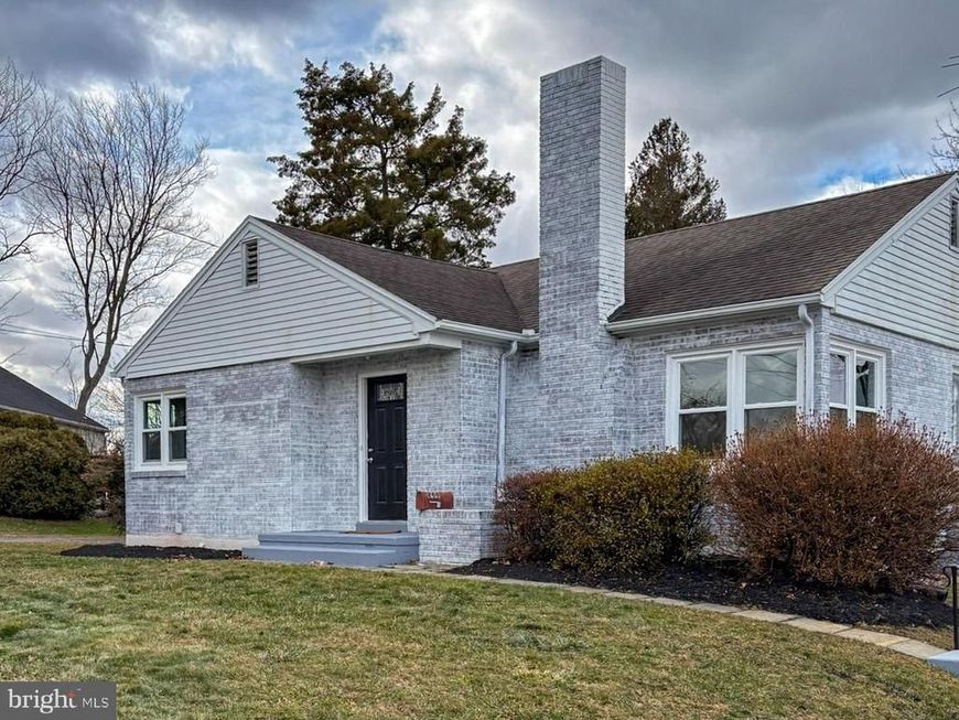 266 Redwood Drive, Lancaster, PA 17603 Main Photo