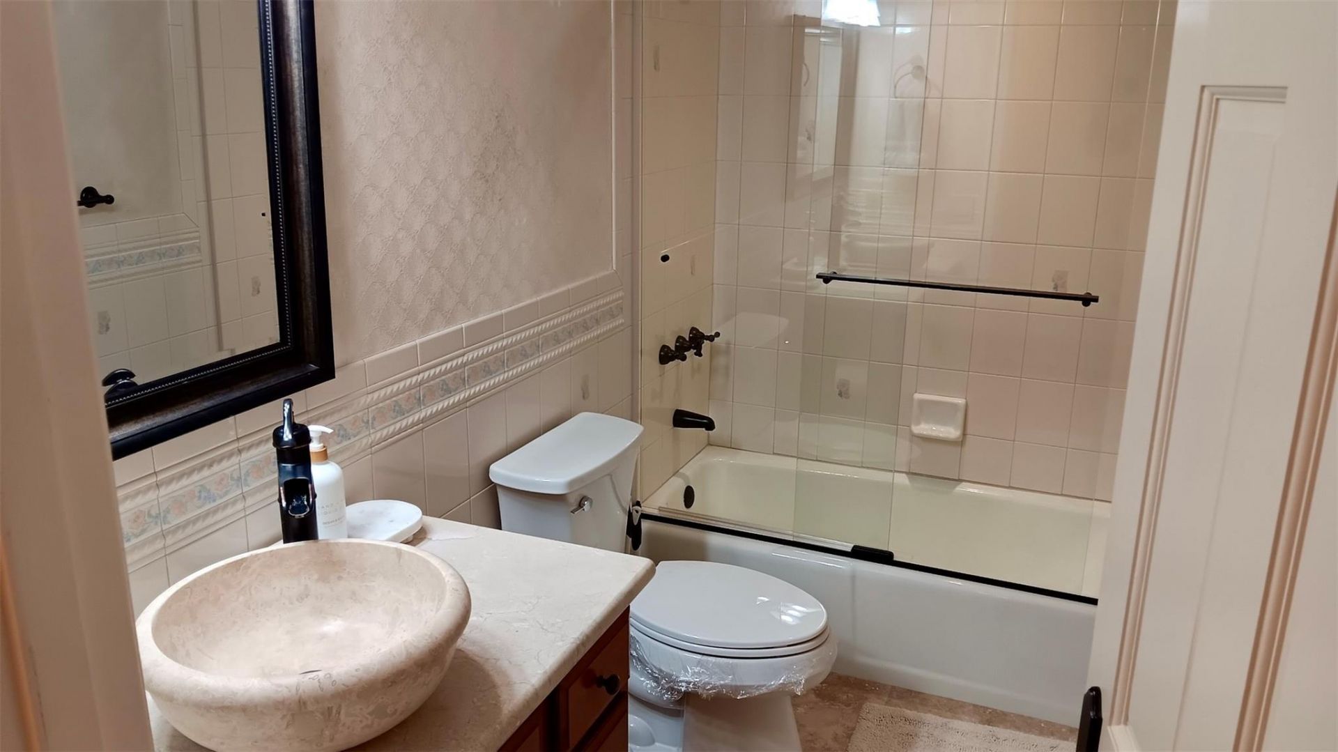 4900 N Ocean Boulevard, Unit 819, Lauderdale by the Sea, FL 33308 Photo