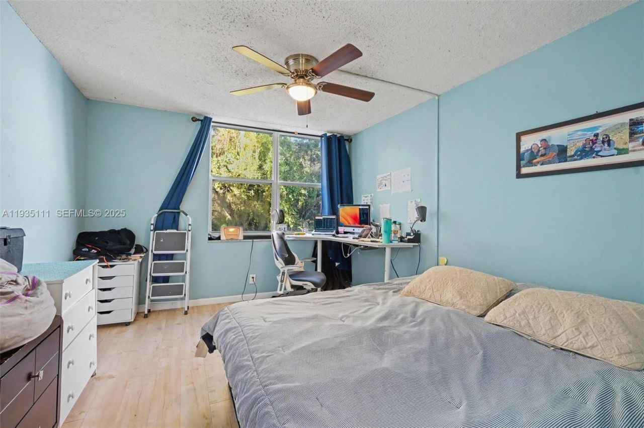 9440 Live Oak Pl, Unit 404, Davie, FL 33324 Photo