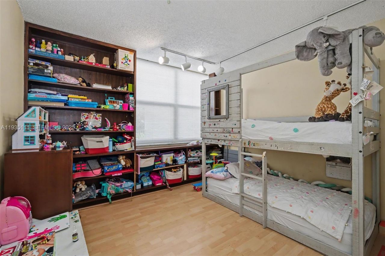 9440 Live Oak Pl, Unit 404, Davie, FL 33324 Photo