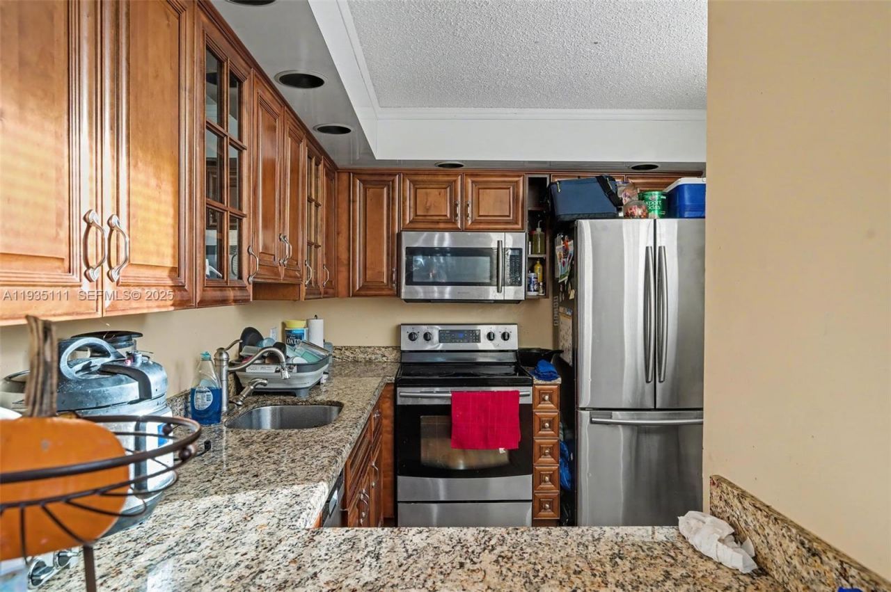 9440 Live Oak Pl, Unit 404, Davie, FL 33324 Photo