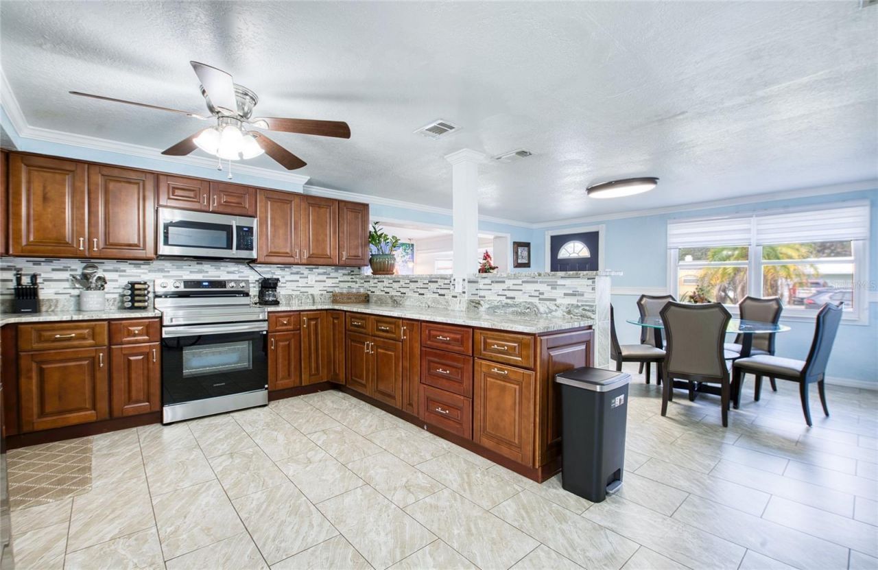 6724 77th Avenue N, Pinellas Park, FL 33781 Photo