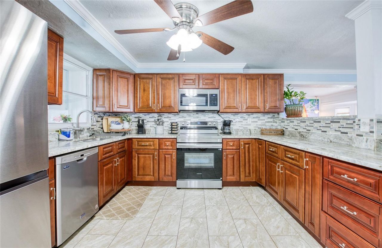 6724 77th Avenue N, Pinellas Park, FL 33781 Photo