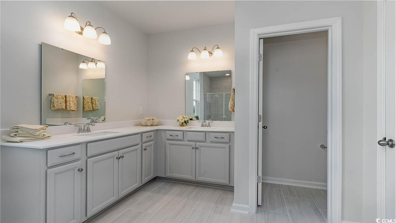 250 Konik St. Photo 10