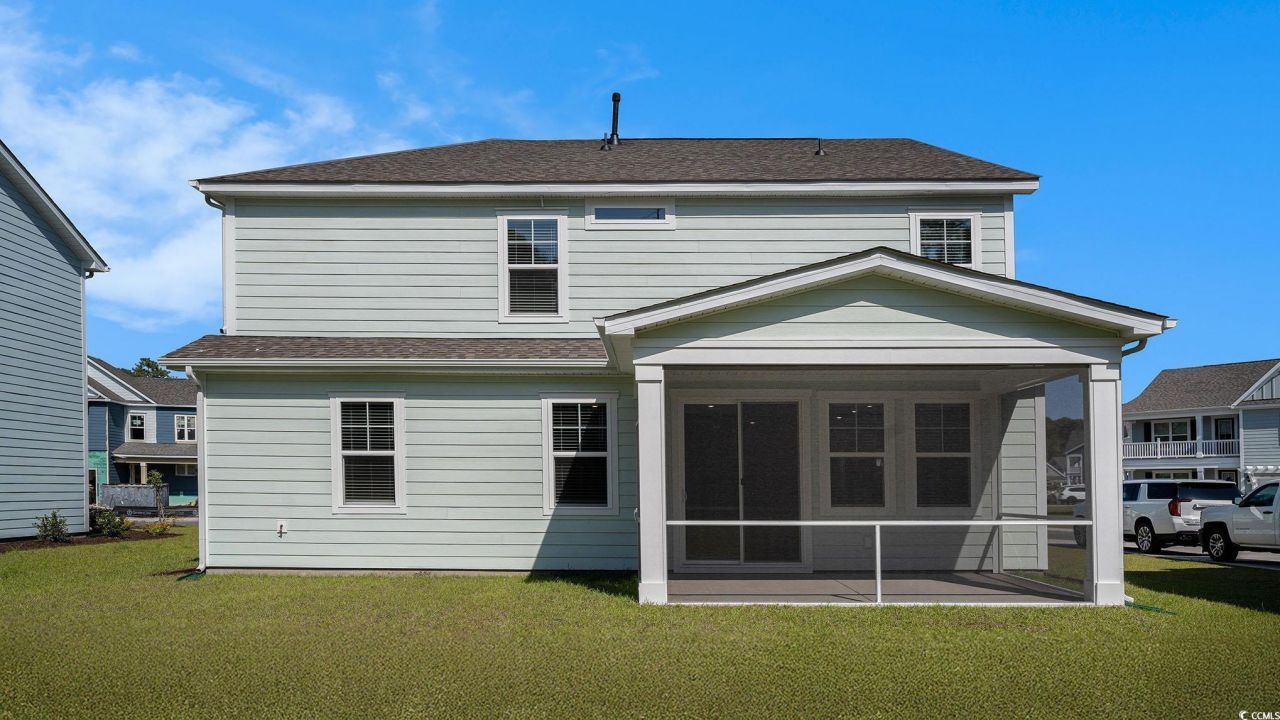 250 Konik St. Photo 2