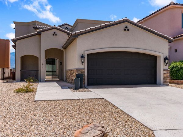 1011 C De Baca Lane, Bernalillo, NM 87004