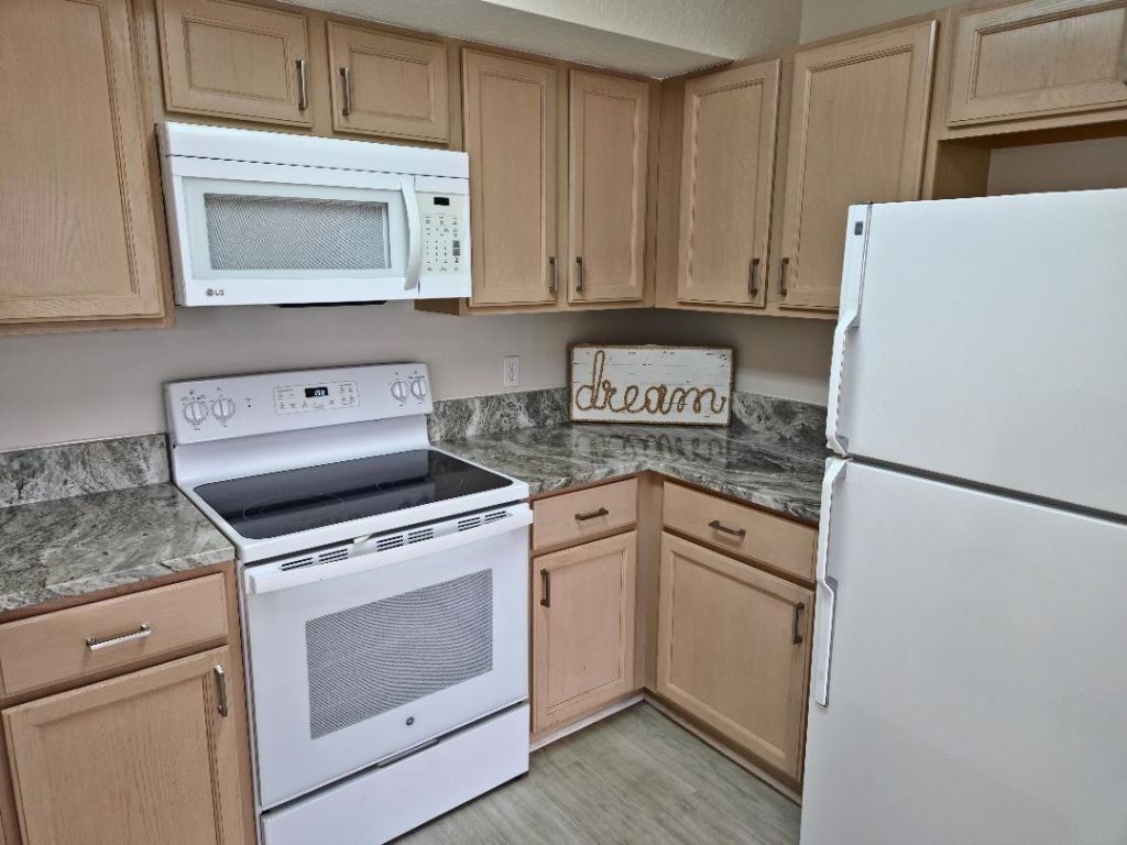 1143 SW Swan Lake Circle, Unit 601, Port Saint Lucie, FL 34986 Photo