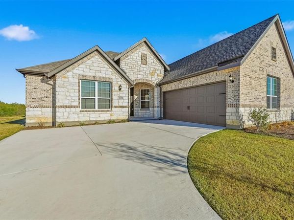 765 Brozgold Avenue, Midlothian, TX 76065