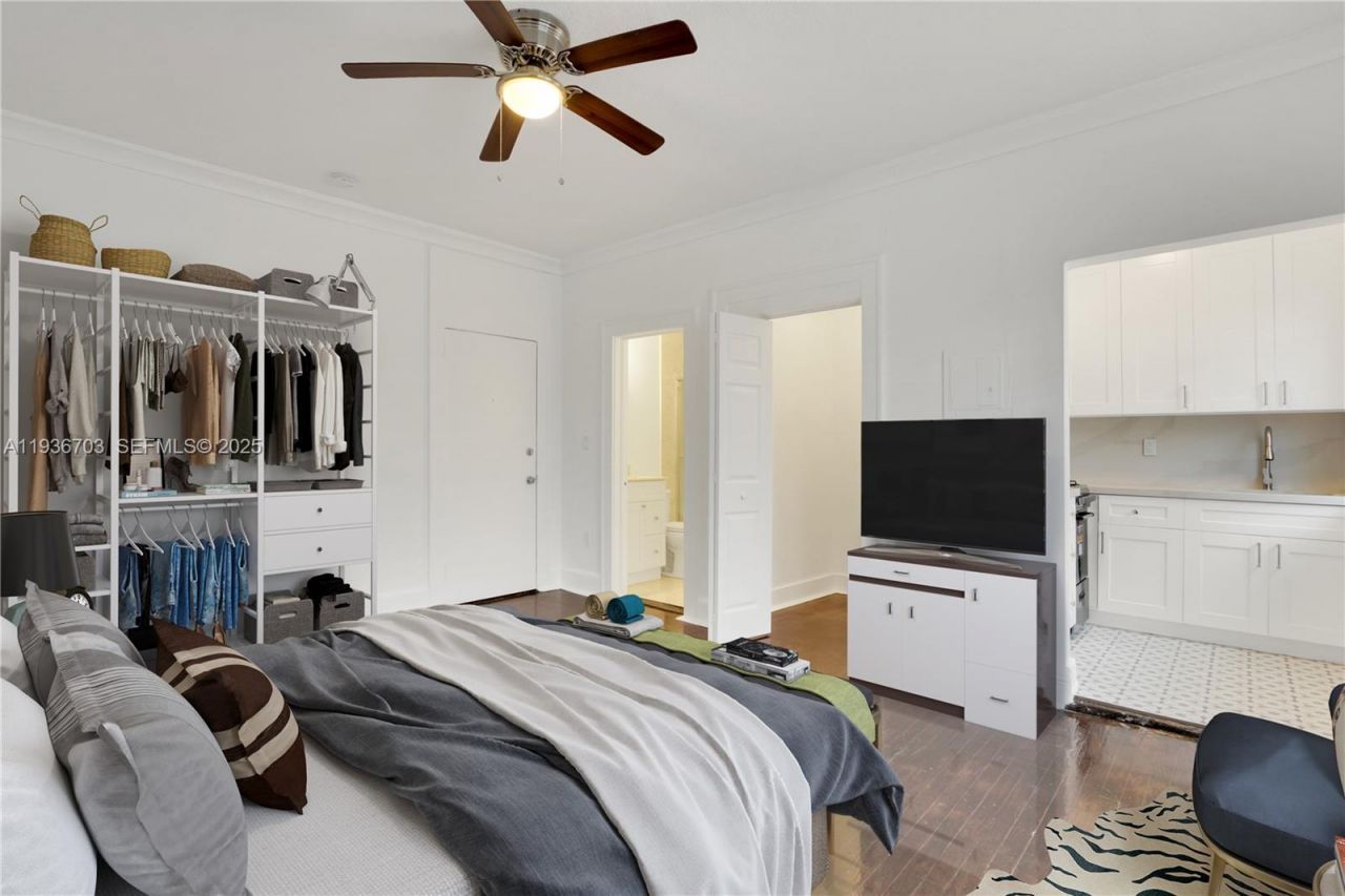 1611 Michigan Ave, Unit 14, Miami Beach, FL 33139 Photo