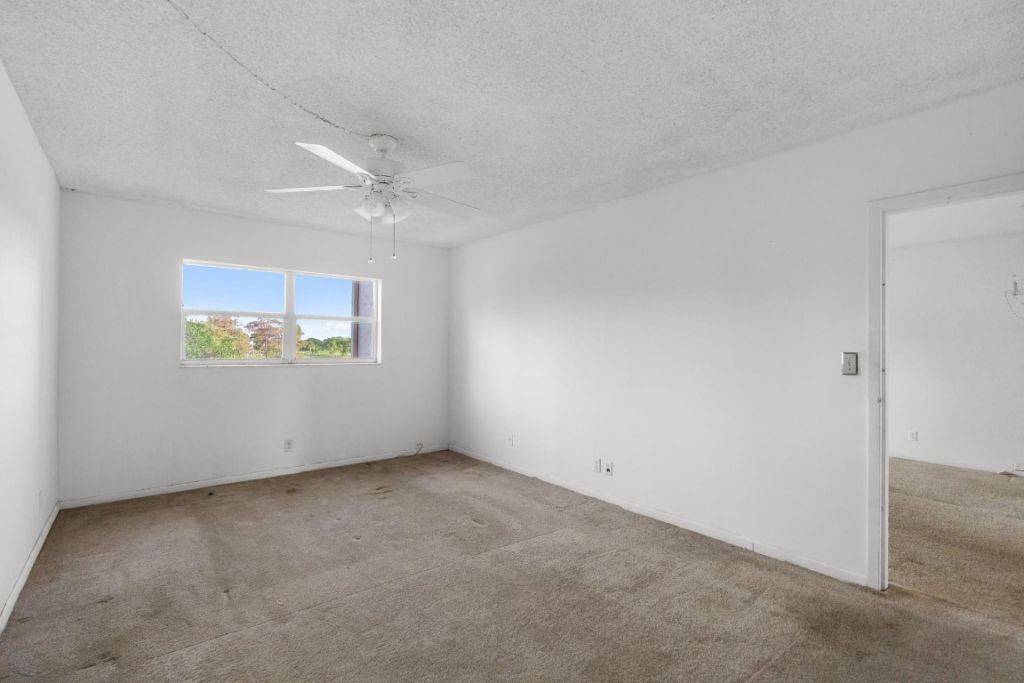 1010 Country Club Drive, Unit 306, Margate, FL 33063 Photo