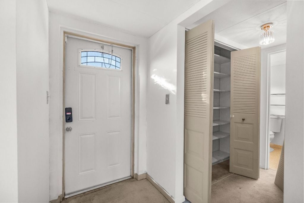 1010 Country Club Drive, Unit 306, Margate, FL 33063 Photo