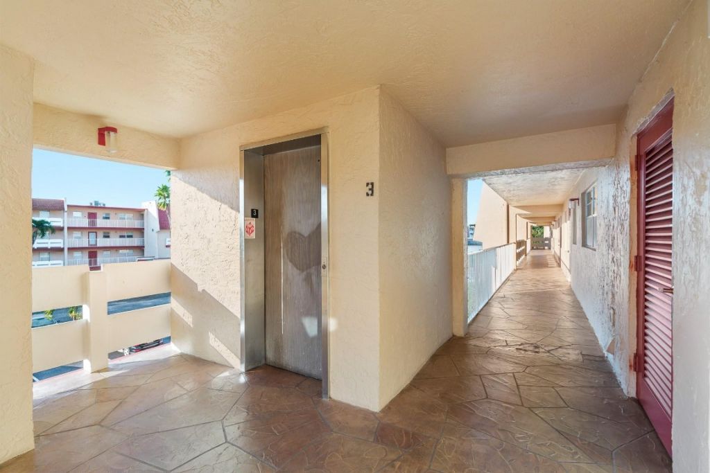 1010 Country Club Drive, Unit 306, Margate, FL 33063 Photo