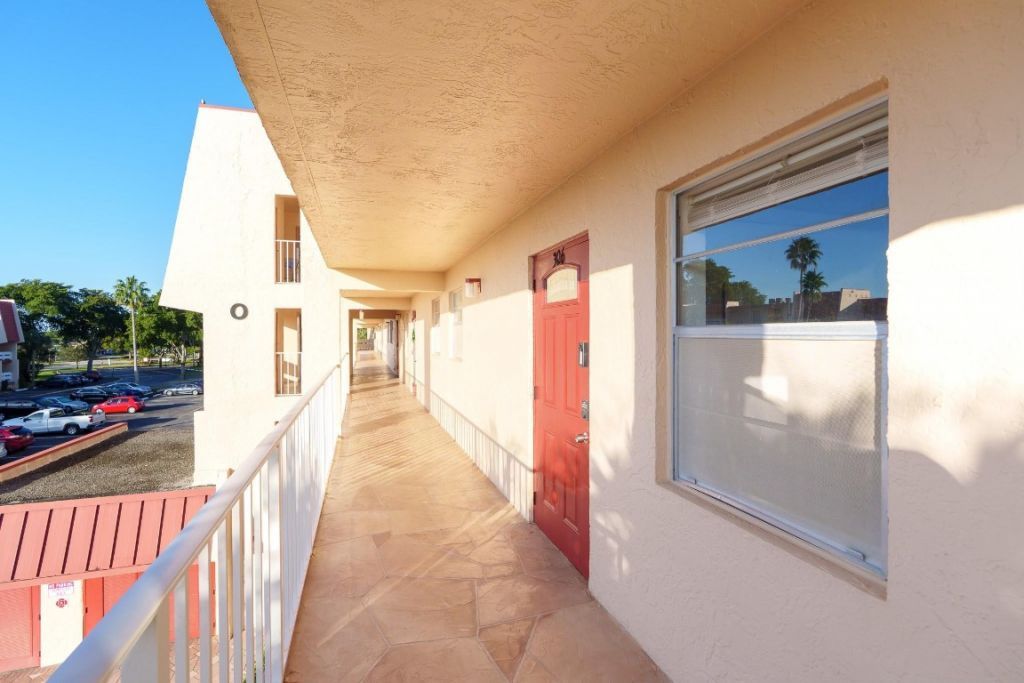 1010 Country Club Drive, Unit 306, Margate, FL 33063 Photo