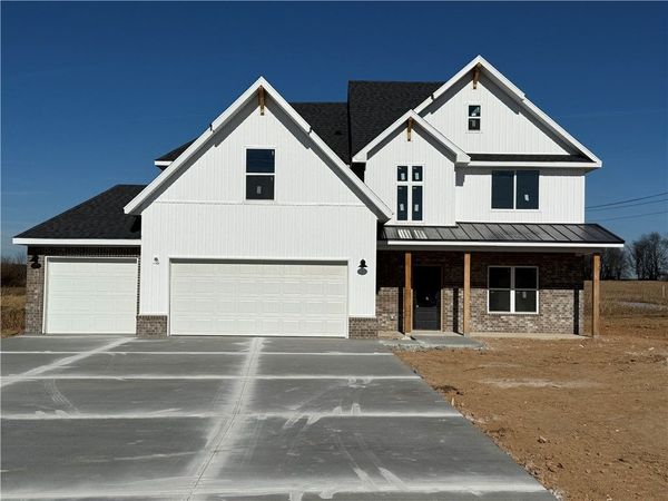 2100 Taylor Orchard Road, Gentry, AR 72734