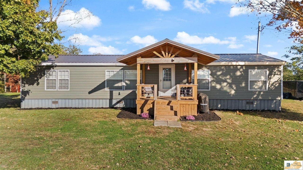 1296 Fairview Church Pascal Road, Hardyville, KY 42746 Main Photo