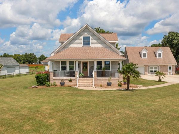 204 Fentress Drive, Knotts Island, NC 27950