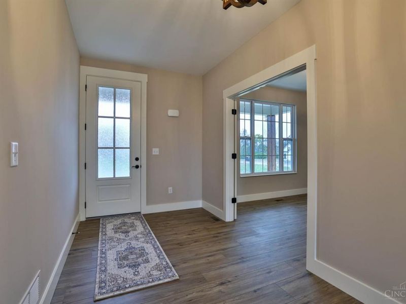 3704 Silax Drive, Ross Twp, OH 45013 Photo 4