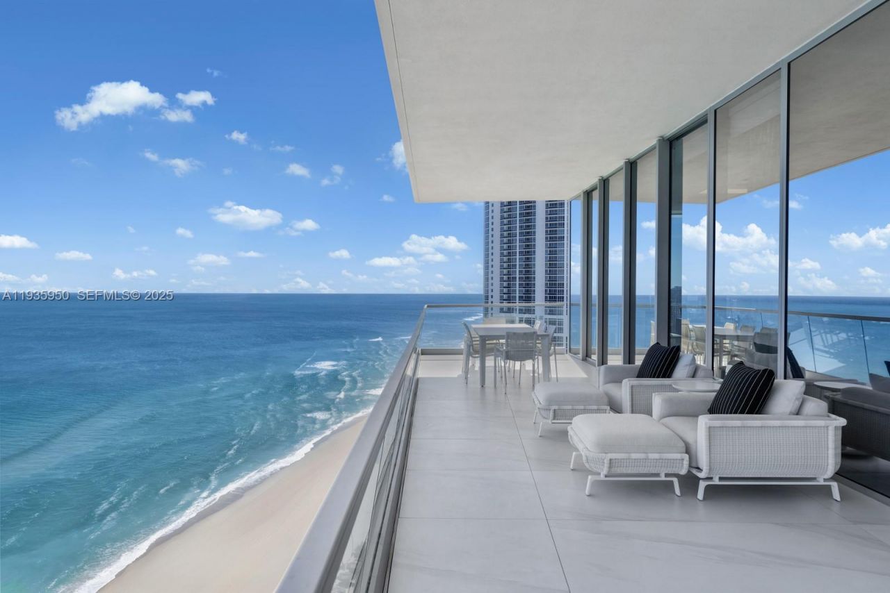 18501 Collins Ave, Unit 2304, Sunny Isles Beach, FL 33160 Photo