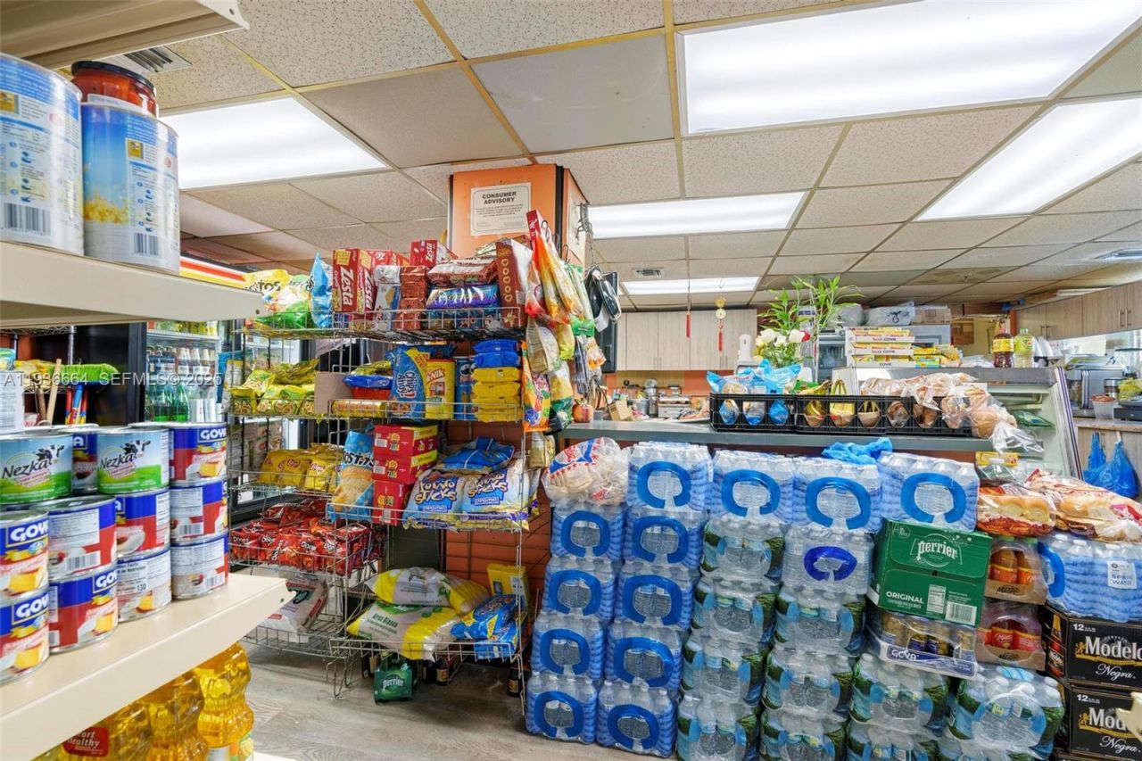 1800 NW 24th Ave, Unit 912, Miami, FL 33125 Photo