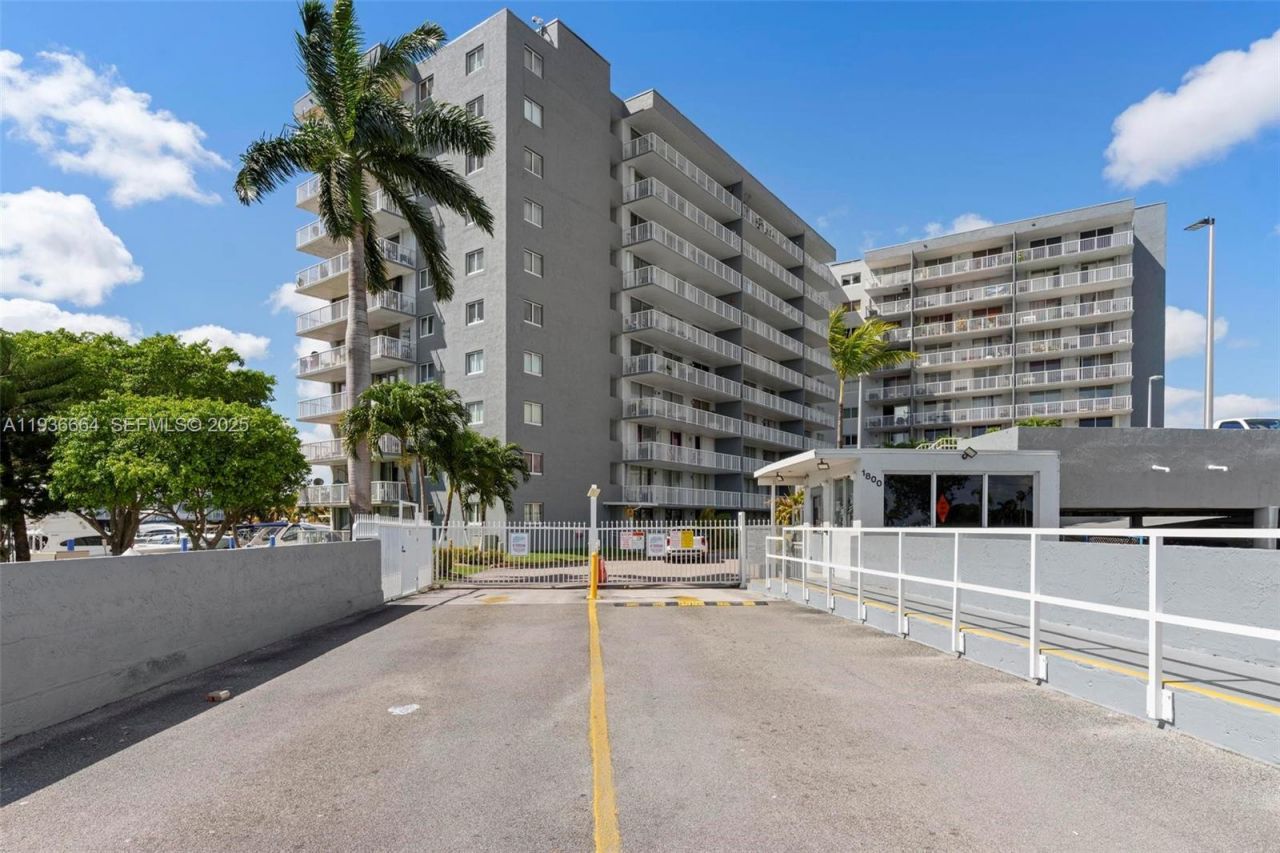 1800 NW 24th Ave, Unit 912, Miami, FL 33125 Photo