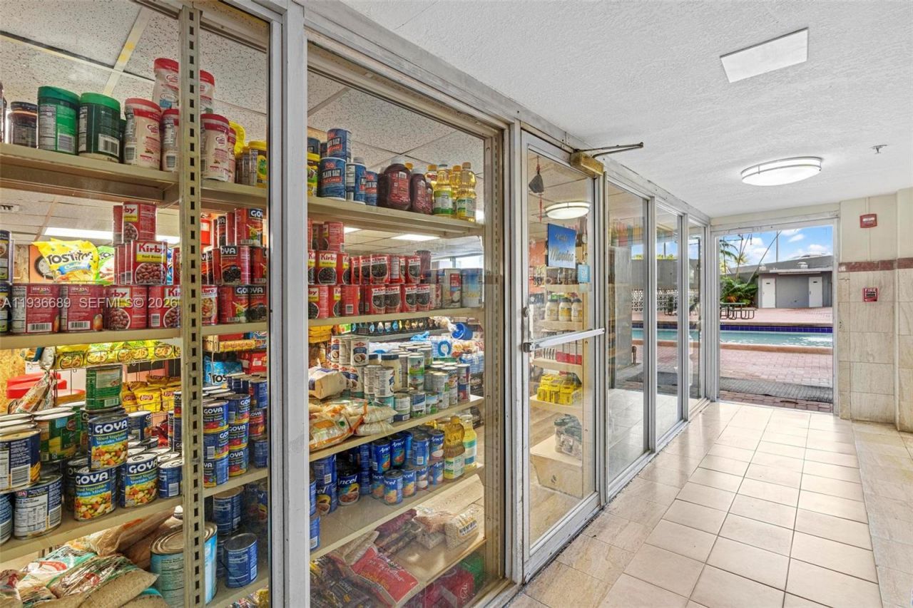 1800 NW 24th Ave, Unit 912, Miami, FL 33125 Photo