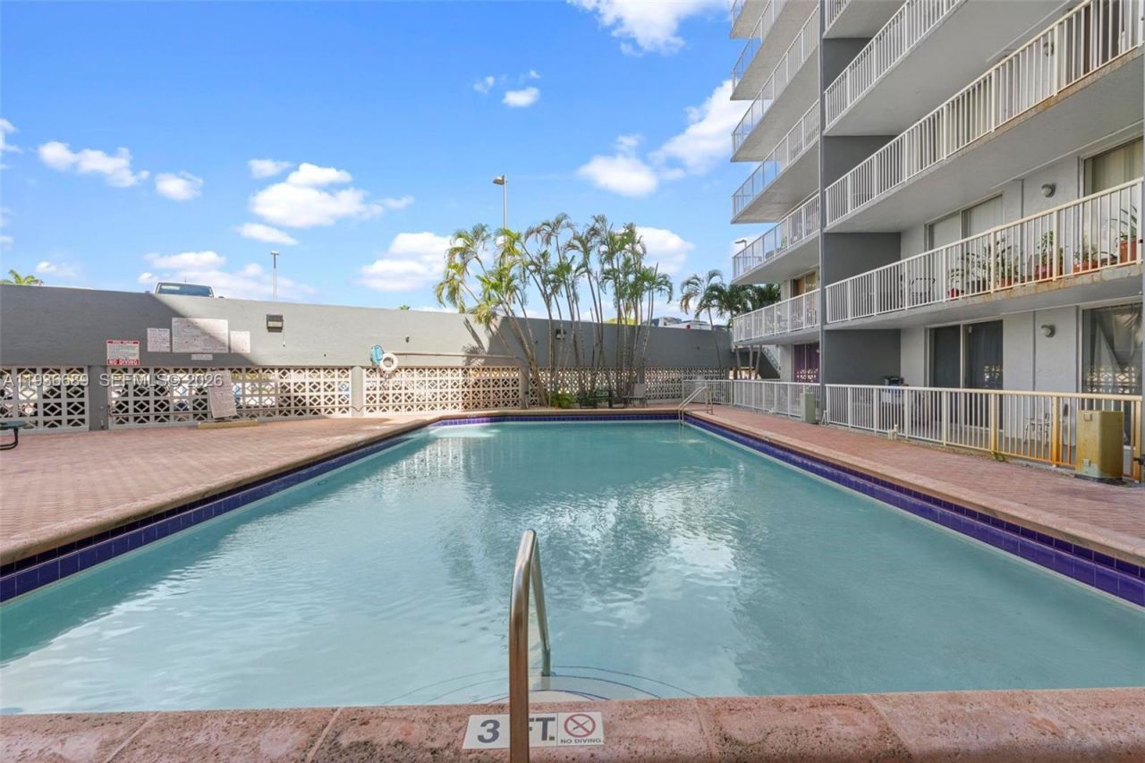 1800 NW 24th Ave, Unit 912, Miami, FL 33125 Photo