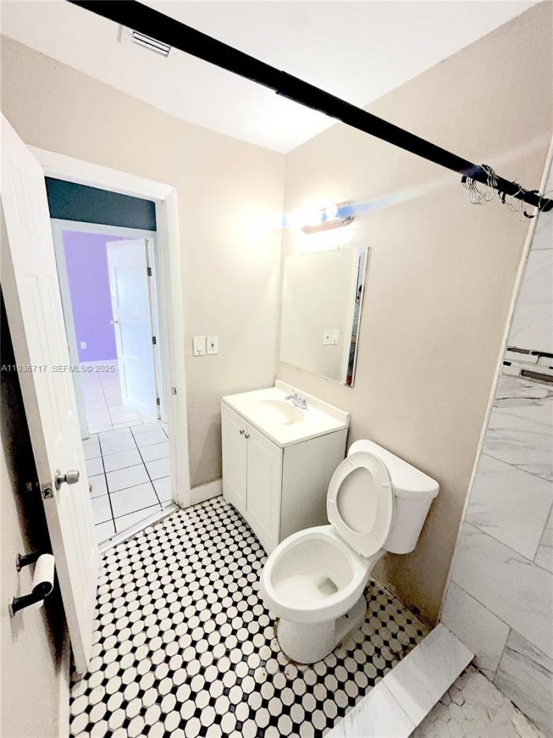 20500 NW 28th Ave. , Unit A, Miami, FL 33056 Photo