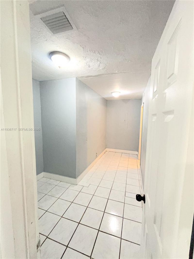 20500 NW 28th Ave. , Unit A, Miami, FL 33056 Photo