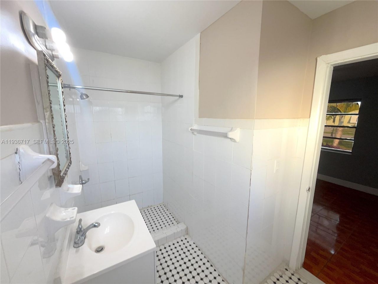 20500 NW 28th Ave. , Unit A, Miami, FL 33056 Photo