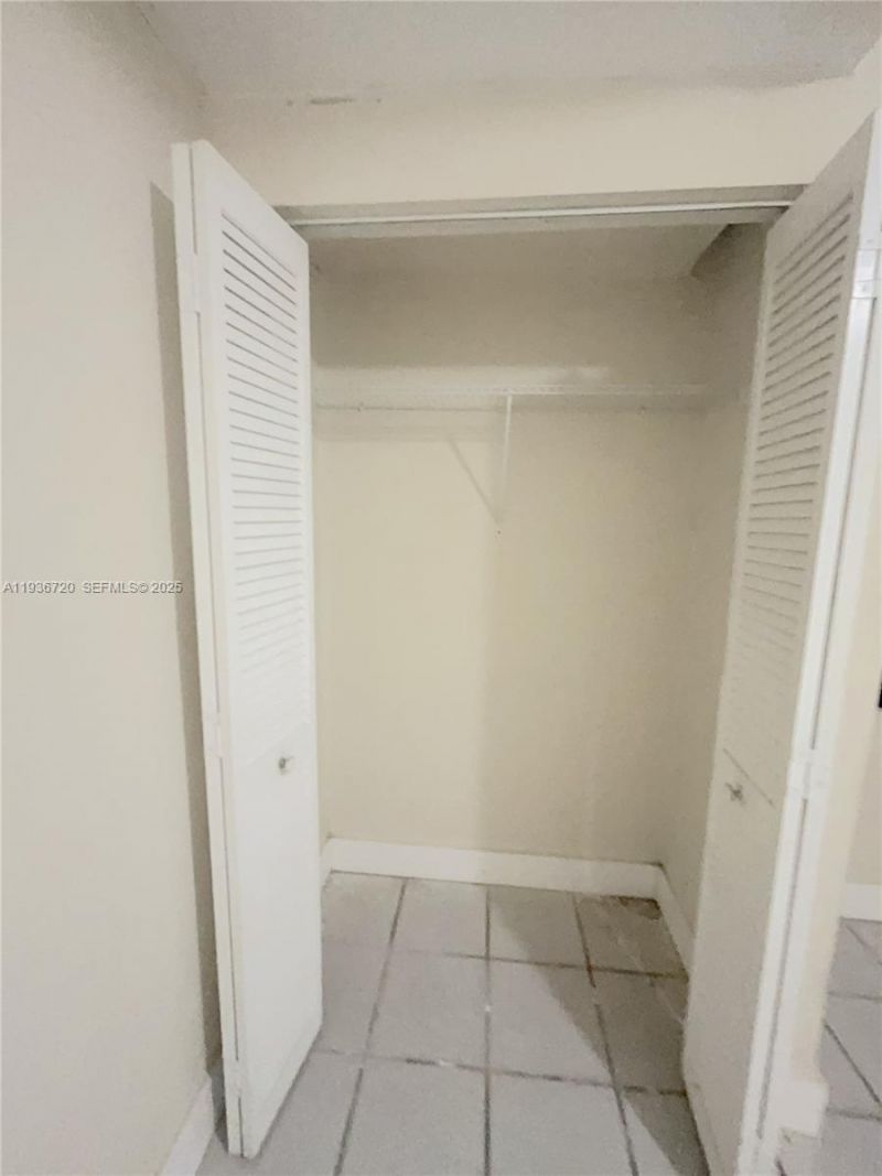 20500 NW 28th Ave. , Unit B, Miami, FL 33056 Photo