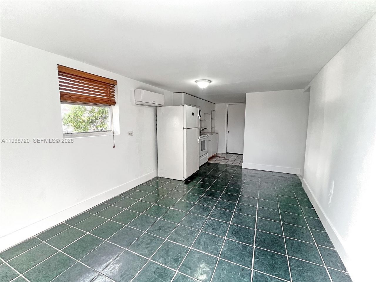 20500 NW 28th Ave. , Unit B, Miami, FL 33056 Photo