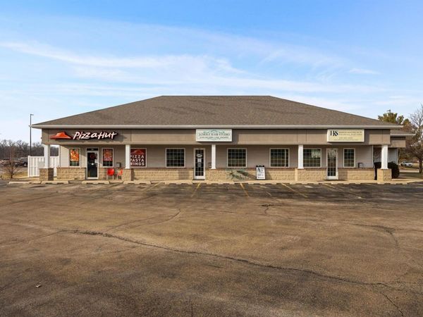 411-417 JUBILEE Lane, Germantown Hills, IL 61548