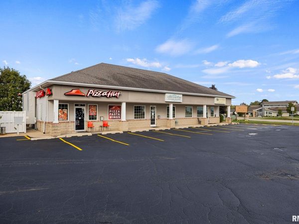 411-417 JUBILEE Lane, Germantown Hills, IL 61548